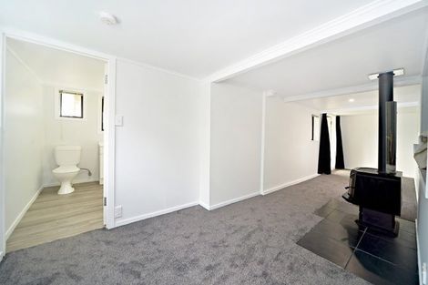 Photo of property in 25 Hillcrest Road, Hatfields Beach, Orewa, 0931