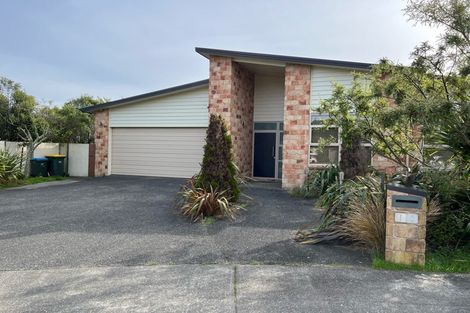 Photo of property in 18 Pukemere Way, Pukerua Bay, 5026