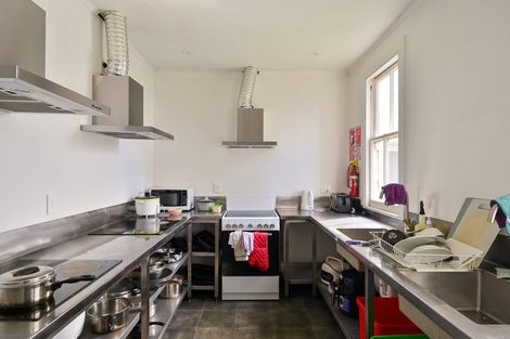 Photo of property in 409 King Street South, Hastings, 4122
