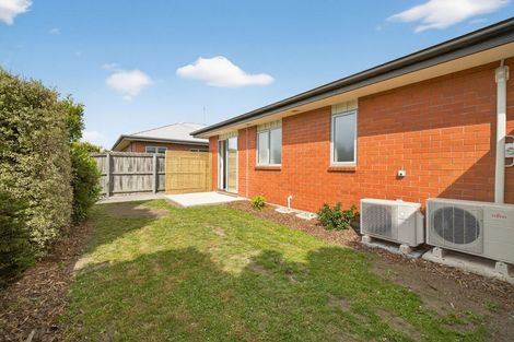 Photo of property in 15 Saint Peters Close, Woolston, Christchurch, 8062