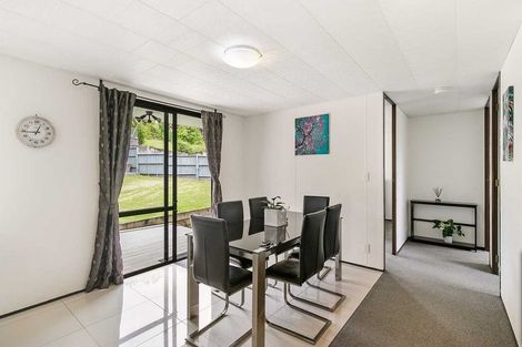 Photo of property in 2/18 Cypress Place, Sunnynook, Auckland, 0620