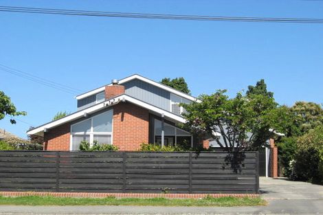 Photo of property in 14 Gleneagles Terrace, Ilam, Christchurch, 8053