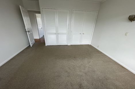 Photo of property in 10 Bodi Place, Te Atatu South, Auckland, 0610