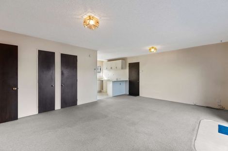 Photo of property in 2/10 Wellington Street, Papakura, 2110