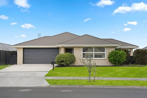 Photo of property in 22 Ladeira Place, Fitzroy, Hamilton, 3206