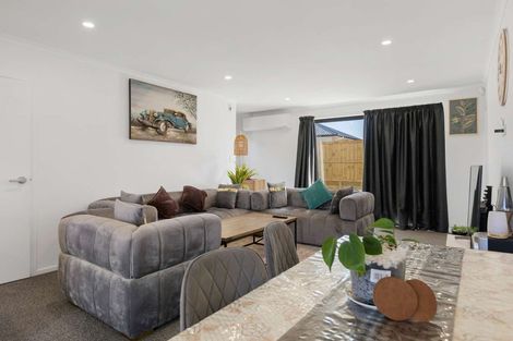 Photo of property in 49 Te Tiireke Drive, Glenview, Hamilton, 3206