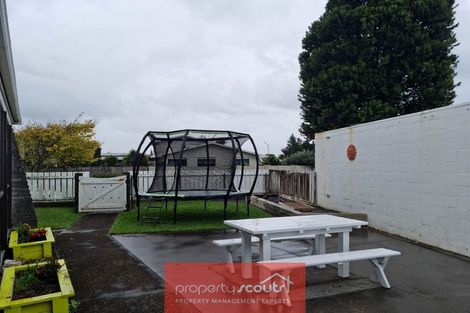 Photo of property in 72 Manu Crescent, Upper Vogeltown, New Plymouth, 4310