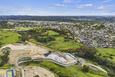 Photo of property in 16 Babich Road, Henderson Valley, Auckland, 0614