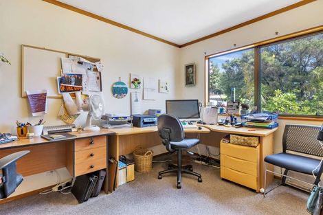 Photo of property in 18 Bay View Road, Cable Bay, 0420