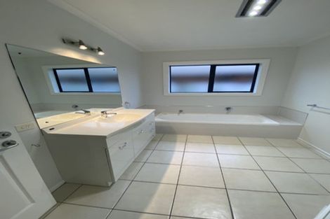 Photo of property in 13 Everton Place, Grandview Heights, Hamilton, 3200