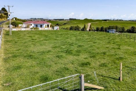 Photo of property in 84 Ohanga Road, Onaero, Waitara, 4383