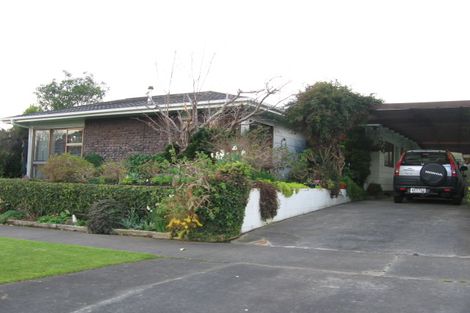 Photo of property in 8 Clifton Terrace, Fitzherbert, Palmerston North, 4410