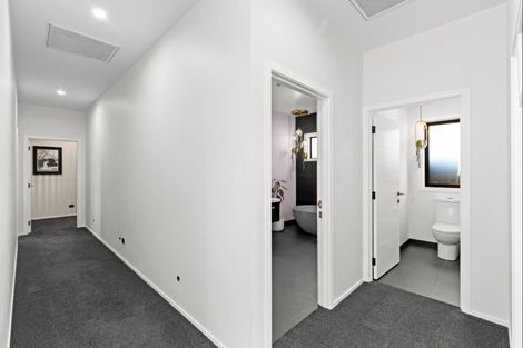 Photo of property in 7 Edenmore Terrace, Fitzherbert, Palmerston North, 4410