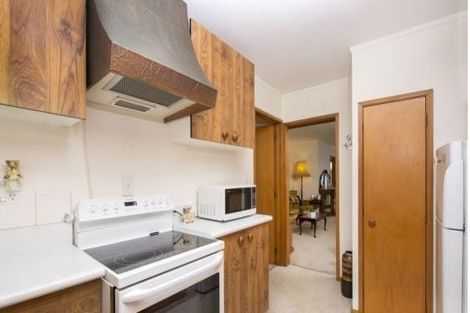 Photo of property in 2/3 Benygloe Place, Highland Park, Auckland, 2010