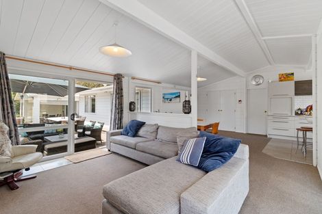 Photo of property in 1 Holland Close, Pauanui, Hikuai, 3579