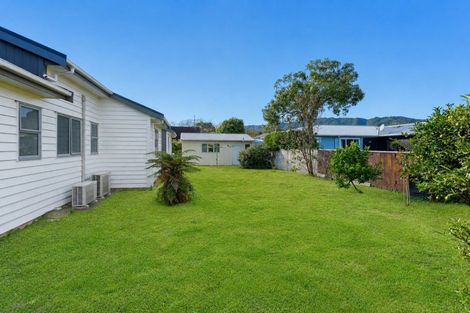Photo of property in 285 Te Moana Road, Waikanae, 5036