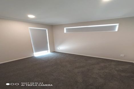 Photo of property in 28 Combat Street, Papakura, 2110