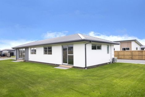 Photo of property in 7 Kingsbridge West, Burwood, Christchurch, 8083