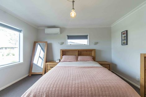 Photo of property in 12 Resthill Crescent, Glenview, Hamilton, 3206