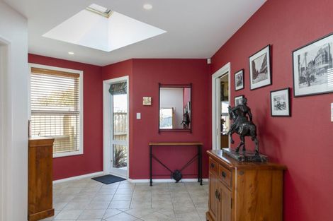 Photo of property in 53 Waitikiri Drive, Parklands, Christchurch, 8083