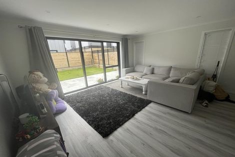 Photo of property in 11 Betty Boyes Street, Wallaceville, Upper Hutt, 5018