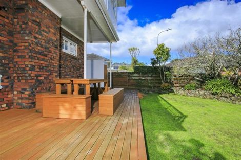 Photo of property in 35 Northumberland Avenue, Belmont, Auckland, 0622