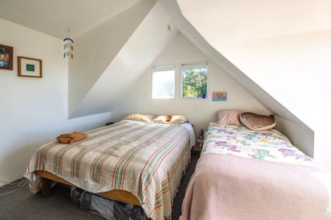 Photo of property in 16 Cory Road, Palm Beach, Waiheke Island, 1081