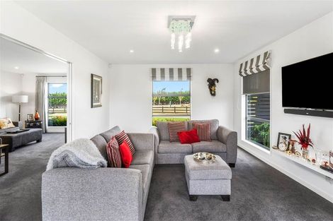 Photo of property in 11 Goldrush Lane, Rolleston, 7614