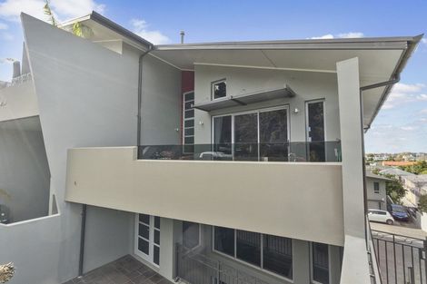 Photo of property in 3/21 Ruakiwi Road, Hamilton Lake, Hamilton, 3204