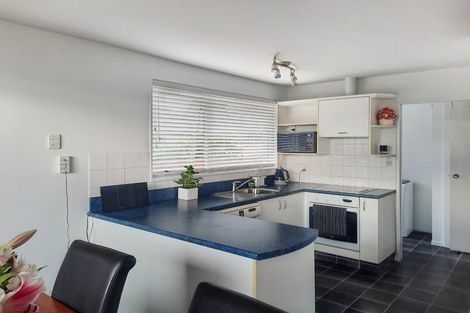 Photo of property in 58 Denise Crescent, Hornby, Christchurch, 8042