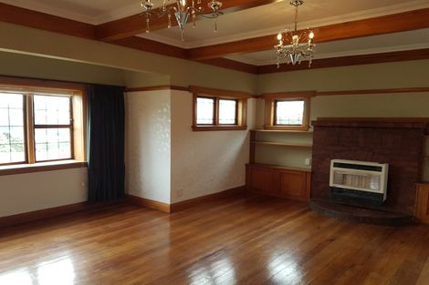 Photo of property in 17 Saint Michaels Crescent, Kelburn, Wellington, 6012