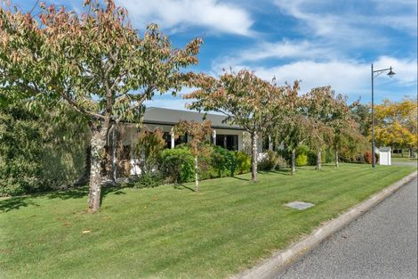 Photo of property in 4 Carrington Drive, Carterton, 5713