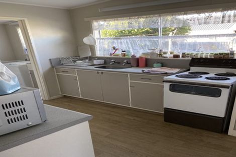 Photo of property in 2/804 Miller Street, Hastings, 4122