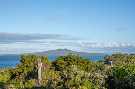 Photo of property in 2/22 View Road, Campbells Bay, Auckland, 0630