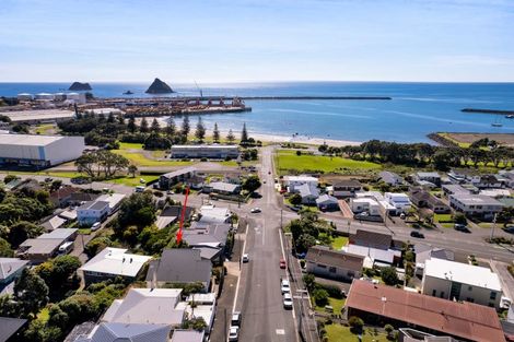 Photo of property in 22 Bayly Road, Moturoa, New Plymouth, 4310