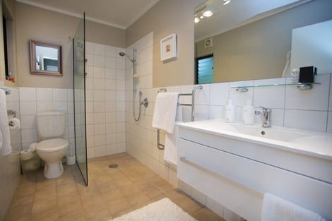 Photo of property in 614 Harbour View Road, Whangamata, 3620