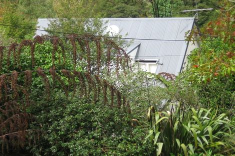 Photo of property in 168 Godley Road, Titirangi, Auckland, 0604