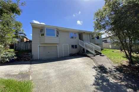 Photo of property in 21 Caribbean Drive, Unsworth Heights, Auckland, 0632