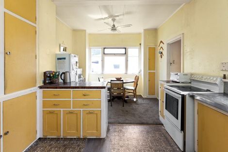 Photo of property in 35 Lucknow Road, Havelock North, 4130