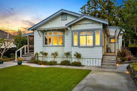 Photo of property in 5 Taupaki Road, Taupaki, Henderson, 0782