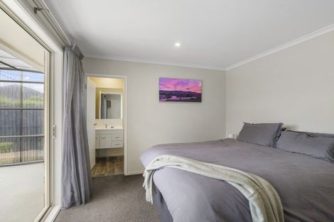 Photo of property in 30 Shillingford Boulevard, Rolleston, 7615