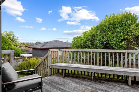 Photo of property in 12 Jelas Road, Red Beach, 0932