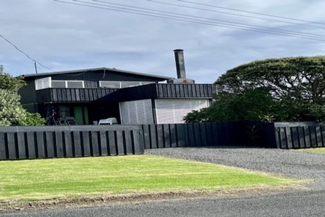 Photo of property in 8 Wainamu Road, Raglan, 3297