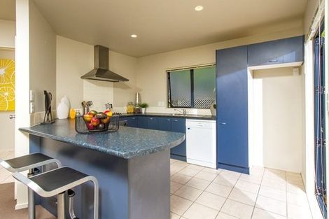 Photo of property in 14/19 Langana Avenue, Browns Bay, Auckland, 0630