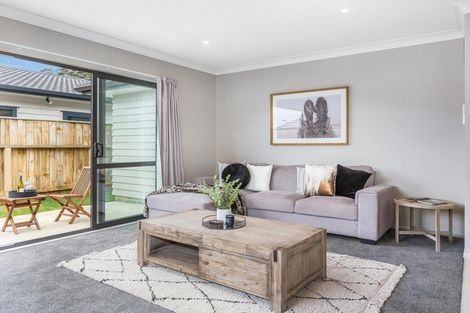 Photo of property in 27 Moonsail Drive, Whitby, Porirua, 5024