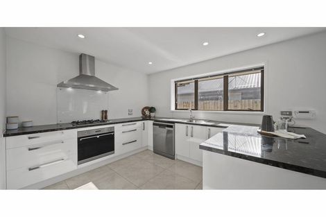 Photo of property in 32 Robert Duncan Road, Belfast, Christchurch, 8051