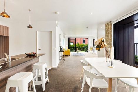 Photo of property in 9 Lieutenant Lane, Papakura, 2110