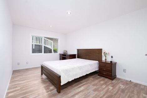 Photo of property in 108 Keri Vista Rise, Papakura, 2110