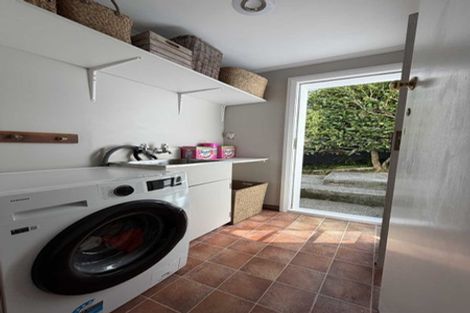 Photo of property in 16 Friend Street, Karori, Wellington, 6012