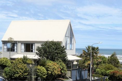 Photo of property in 2 Stanton Crescent, Karoro, Greymouth, 7805